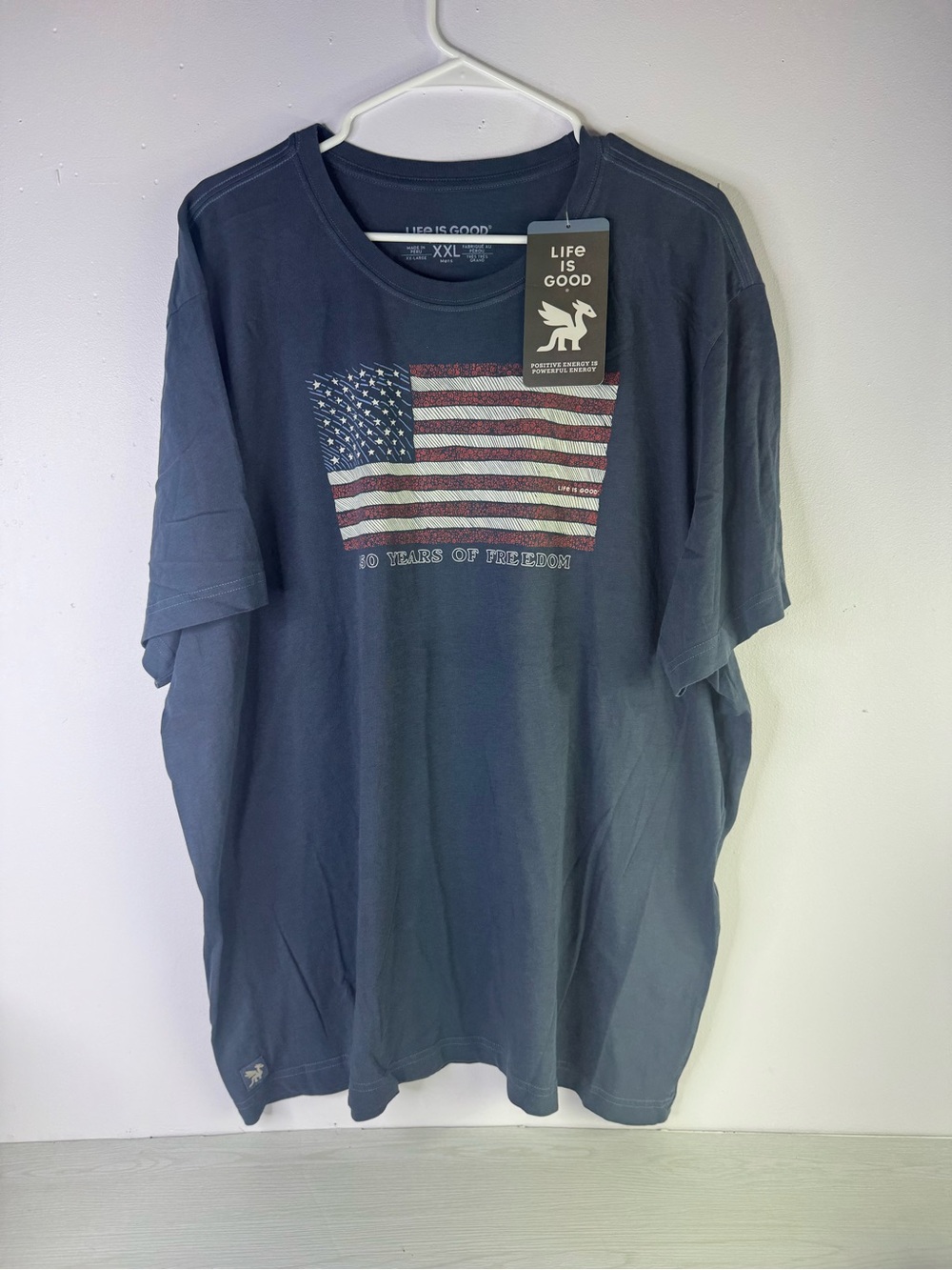 Life is Good Men's 250 Years of Freedom Flag Short Sleeve Crusher Tee XXL